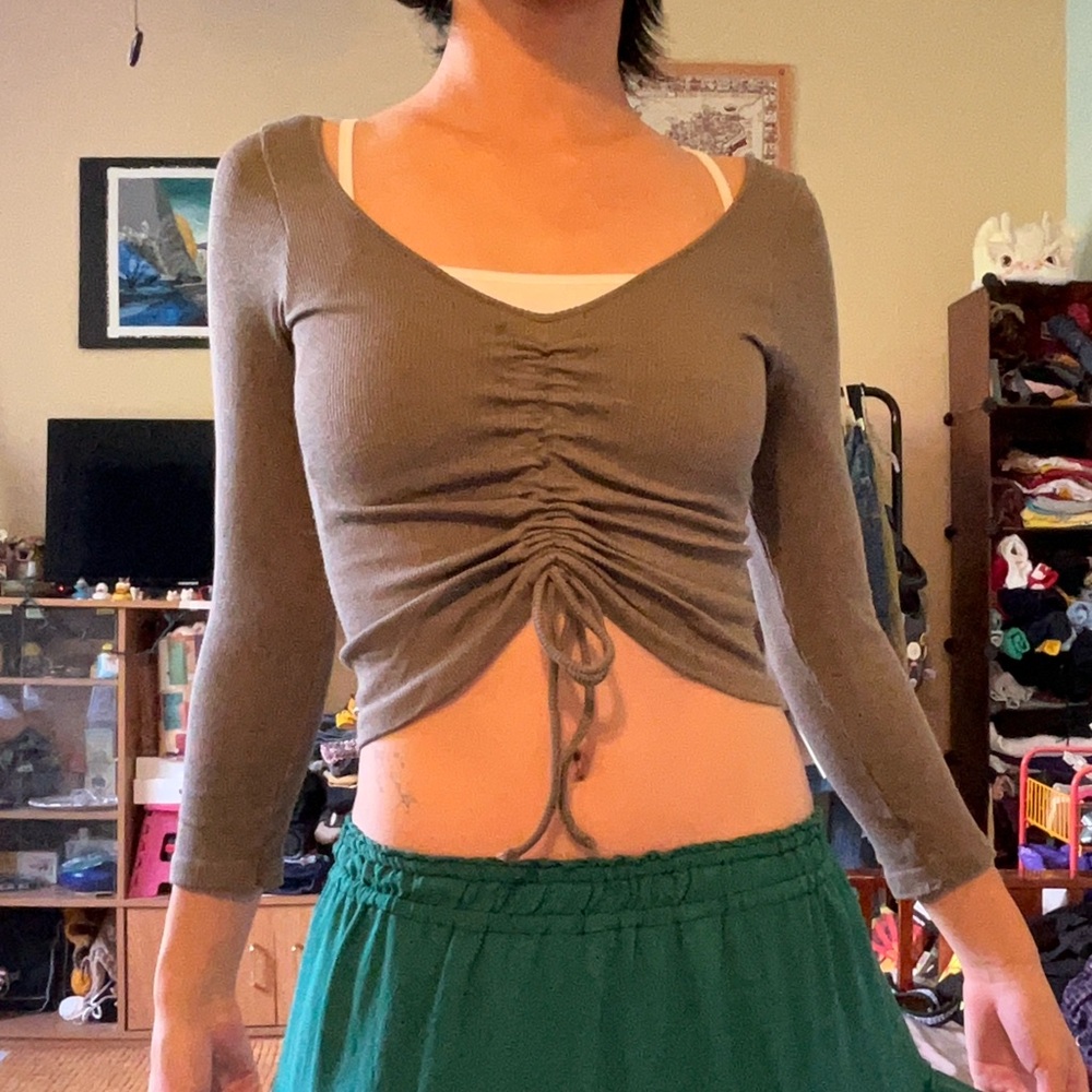 olive green ruched long sleeve 🫒